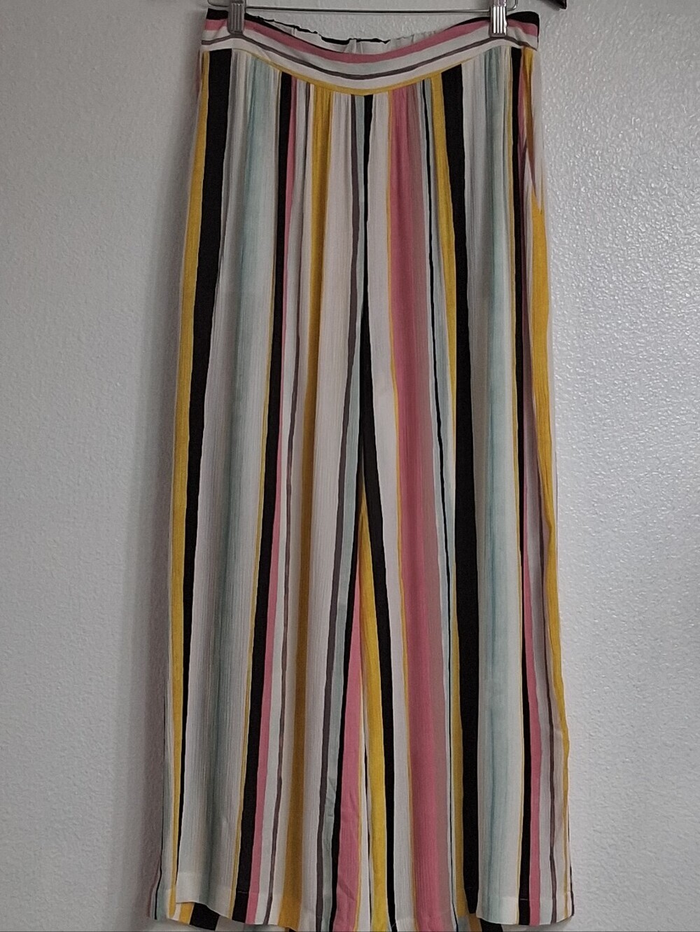 SKYE Multi Color Striped Pants    Size SP